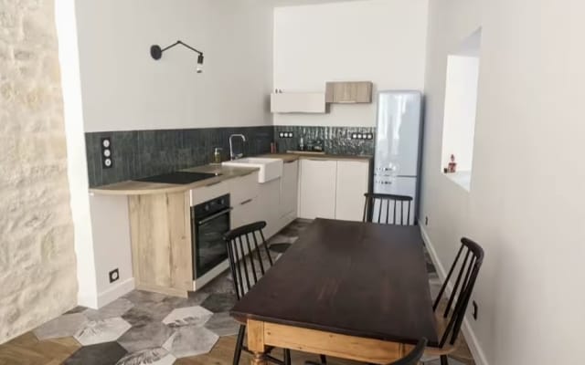 bella camera in un bell'appartamento