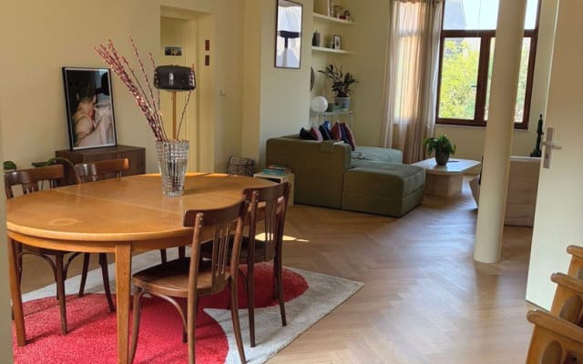 Chambre privée dans un appartement lumineux de 114 m2 avec terrasse...