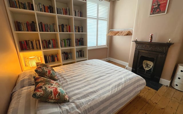 Double Bedroom in Beautiful Refurbished House in East London