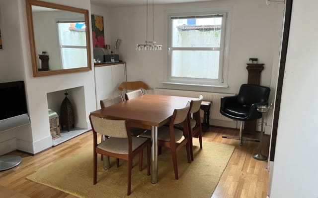 Chambre dans une ville victorienne, dans le charmant quartier de...