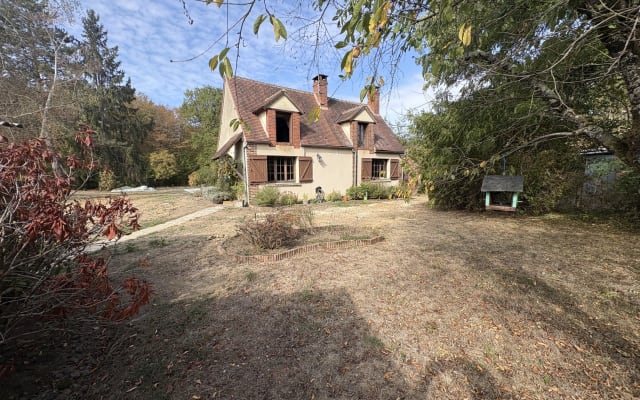 Casa di campagna in posizione tranquilla con piscina privata...