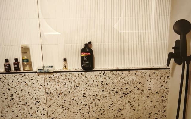 Privatzimmer in der Nähe des Stadtteils Gkazi - Foto 13