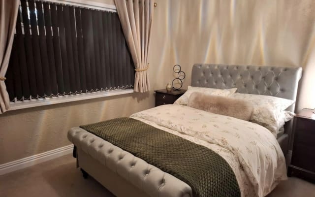 3 camere matrimoniali in una grande casa di campagna.
Uso della...
