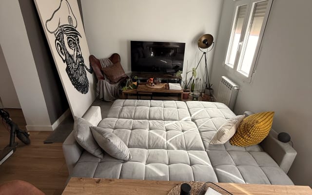 Bel appartement avec CANAPÉ