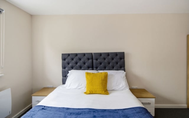 Central Apartment | Parking | Old Trafford