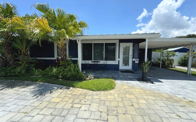 Soleil, élégance et piscine privée — Votre escapade en Floride