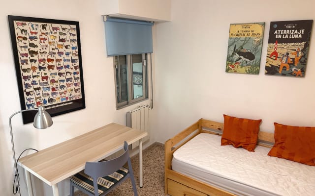Camera confortevole e tranquilla in un ambiente intimo, perfetta per...