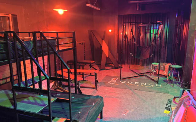 Soggiorna al Quench Tubs and Sauna, la nuova sauna gay di Atlanta - copia...
