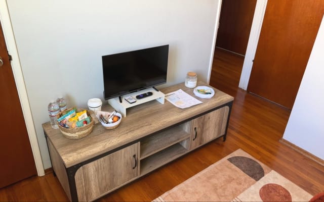 Gemütlicher Whirlpool-Urlaub · Privatzimmer · 15 Minuten bis Hillcrest - Foto 14