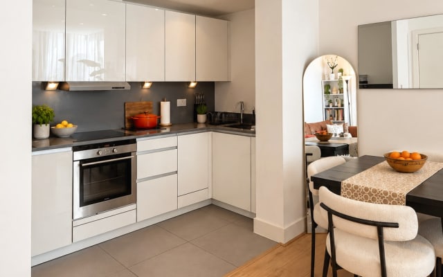 Lovely apartment near tower hill