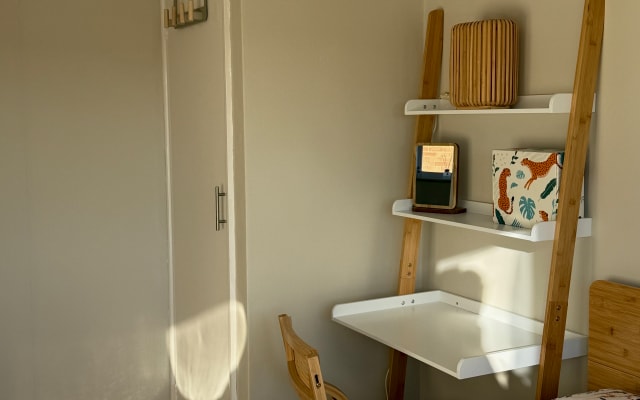 Gästezimmer im Japandi-Stil | Blick auf den Garten & 15 Minuten zu Fuß