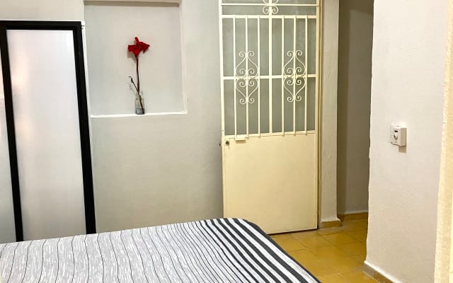 Eigenes Schlafzimmer und eigenes Bad 
In der Nähe des Sheraton Hotels/Estadio - Foto 5