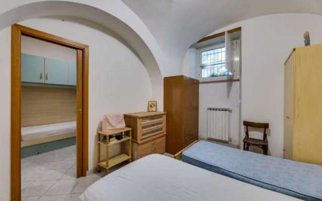 A Refined Roman Escape and Stylish Furnished two Bedroom Apartment - Picture 12