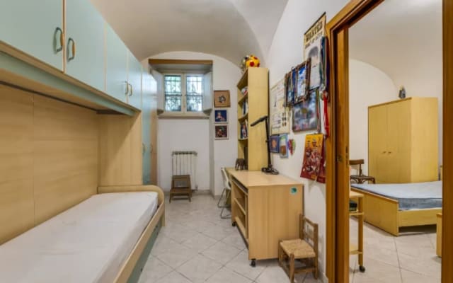 A Refined Roman Escape and Stylish Furnished two Bedroom Apartment - Picture 13
