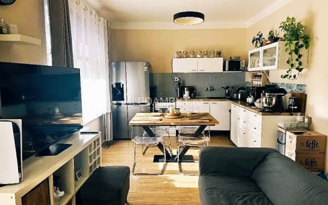 Wunderschöne Wohnung in der Nähe des großen Einkaufszentrums „Chernui...
