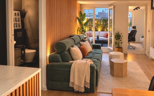 Ático moderno con terraza privada y encanto en Valencia