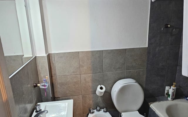 Cozy room with a private balcony in the heart of San Telmo