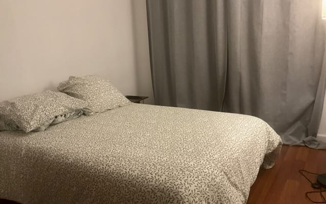 Dans le 15e arr. de Paris, à deux pas du parc des expositions