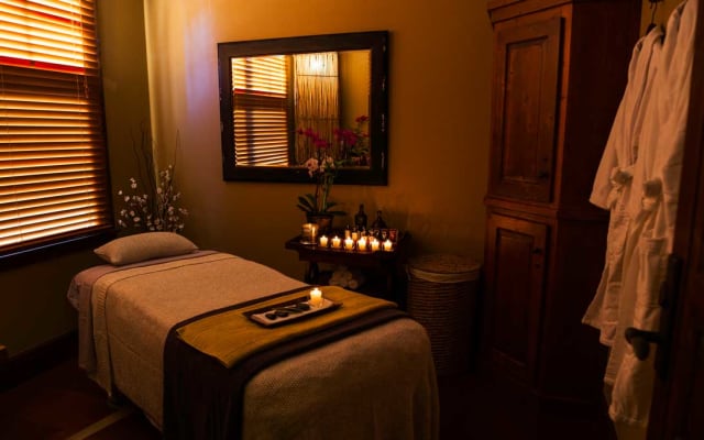 INDULGE IN UNFORGETTABLE MASSAGE EXPERIENCES