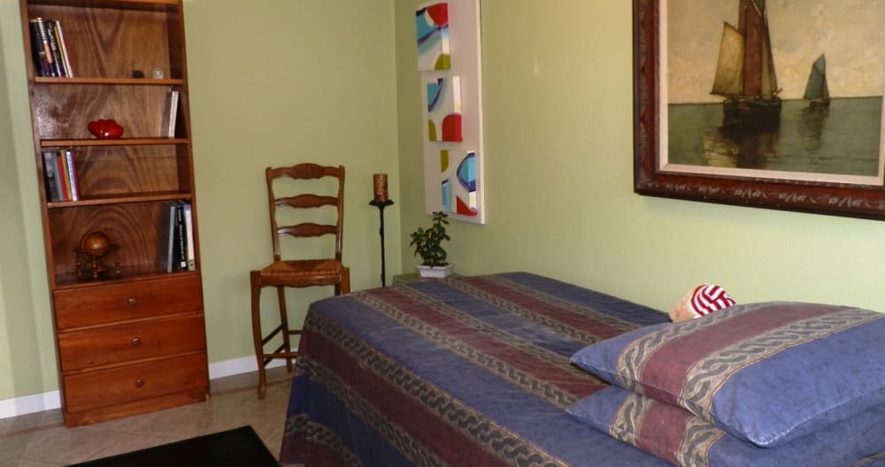 Ron's listing on misterb&b - h******** e7f3ffcb9a76bc******** e7bfb68aaefdf04
