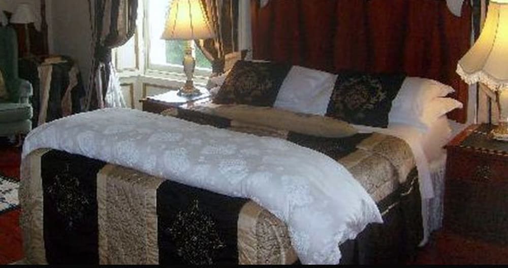 Cyril's listing on misterb&b - h********_faadc59c4b867bc560d8869ad7f4a6267e16b9f1