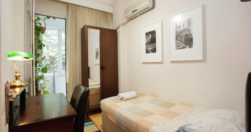 Private Single Room in center Taksim / Cihangir - Picture 3