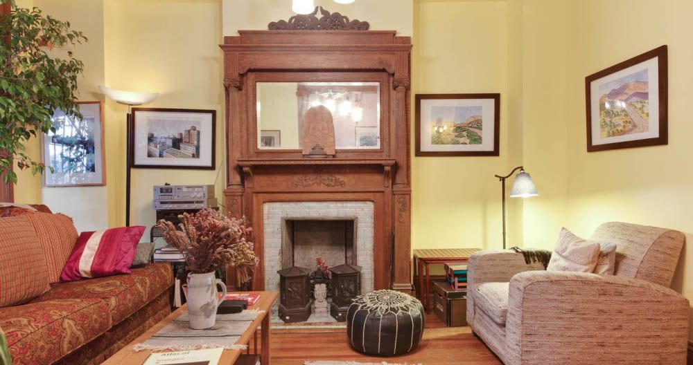 Grand Victorian in Columbia Heights - Picture 1