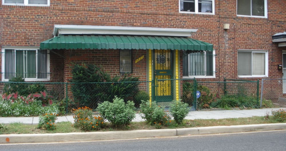 Metro convenient apt - Picture 8
