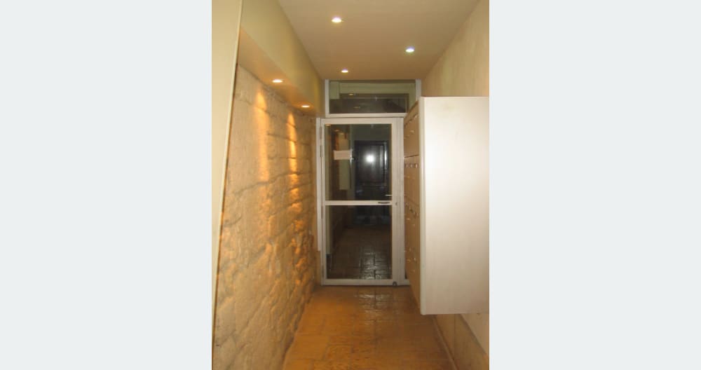 Marais quiet and sunny apartment - Picture 14