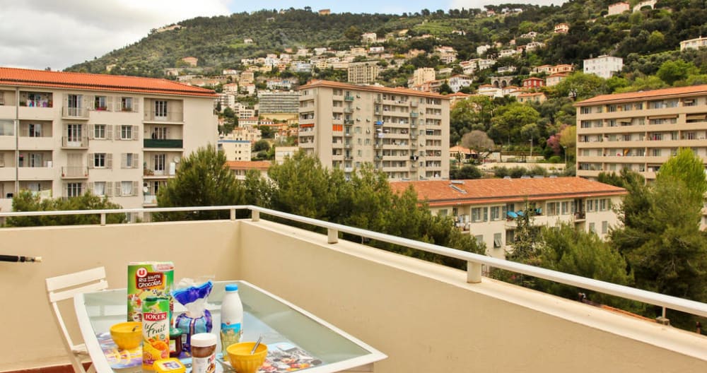 2 rooms, quiet, terrace, hill view - Foto 7