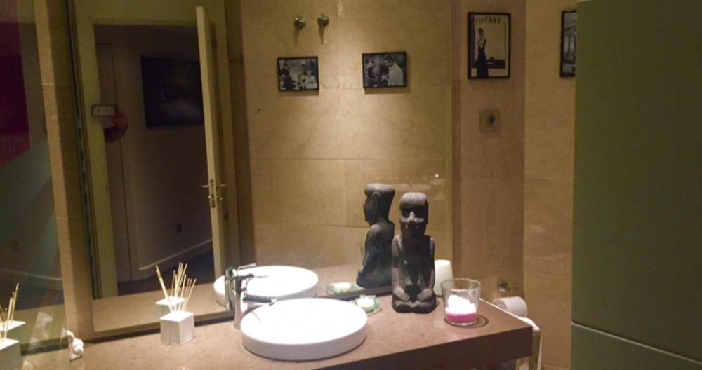 Das höchste Wohngebäude in Madrid. Zimmer mit eigenem Bad. - Foto 10