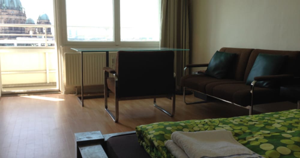 In Heart of Berlin with a amazing view - Picture 8