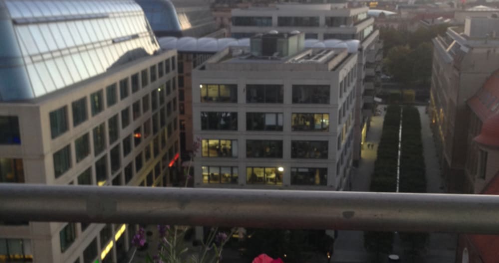 In Heart of Berlin with a amazing view - Picture 9