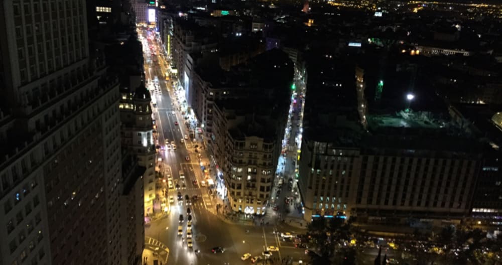 Das höchste Wohngebäude in Madrid. Zimmer mit eigenem Bad. - Foto 15