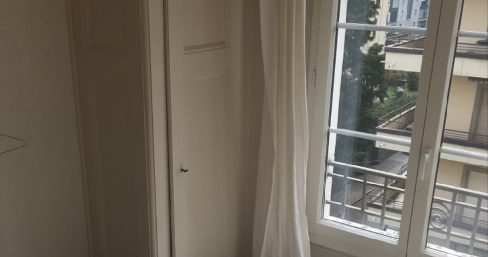 small double room in lovely central flat for rent - Picture 2
