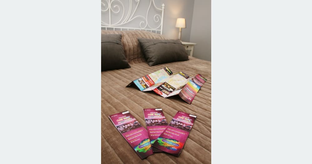 One bedroom apartment 5 minutes walk to gay area. - Picture 11