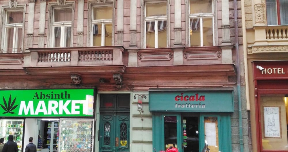 One bedroom apartment 5 minutes walk to gay area. - Picture 26