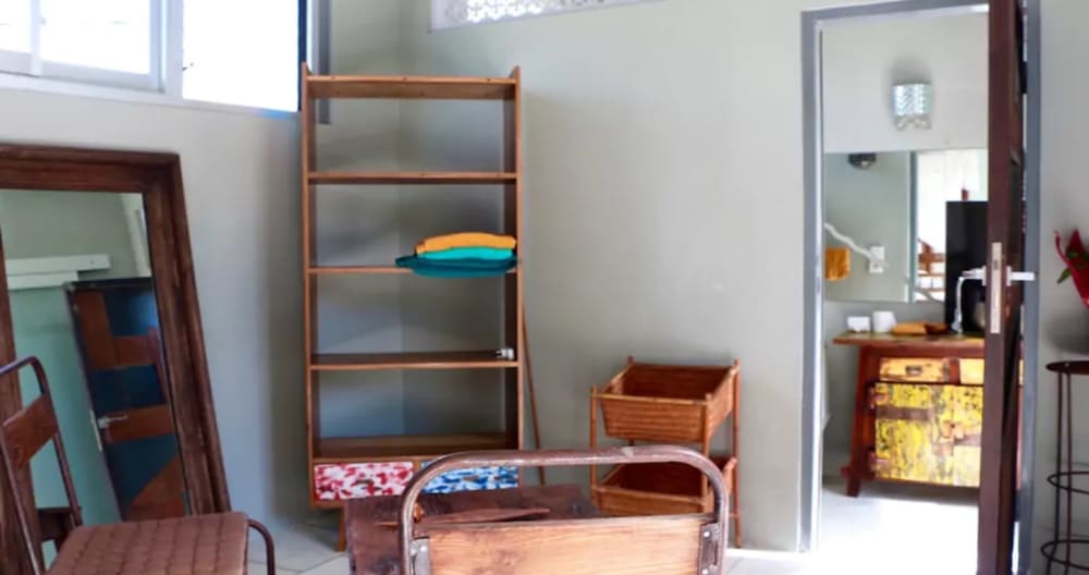 chambre privée dans une villa confortable avec piscine - Photo 9