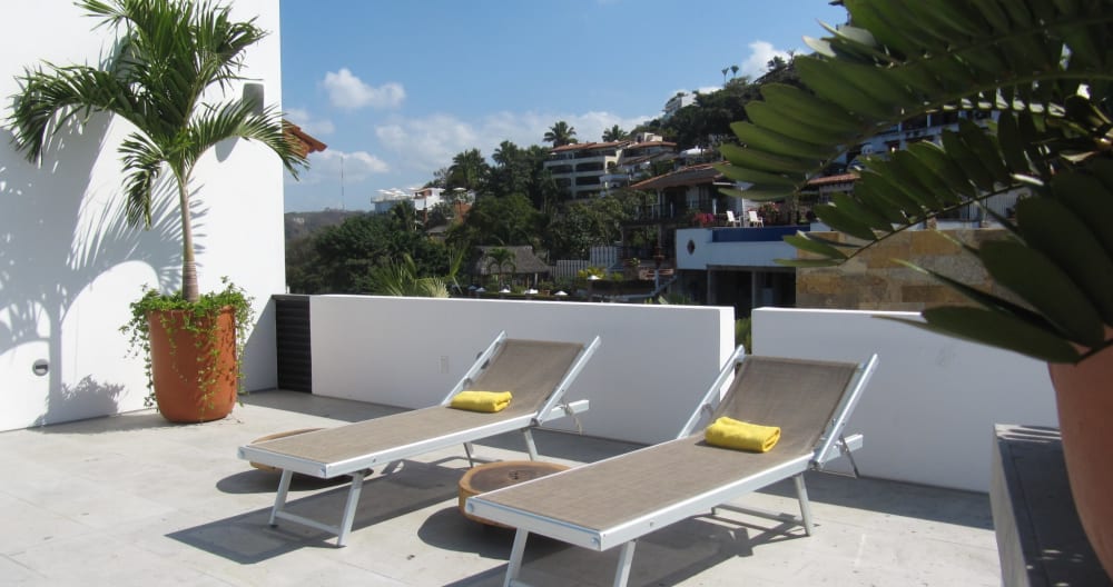 THE DREAM CONDO: OCEAN VIEWS & ONLY A STAIRWAY TO LOS MUERTOS BEACH - Foto 15