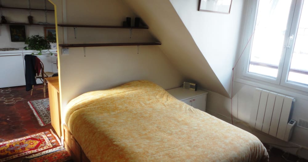 Marais quiet and sunny apartment - Picture 4