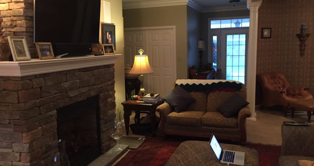 Lovely home, in private community, with community pool - Picture 3