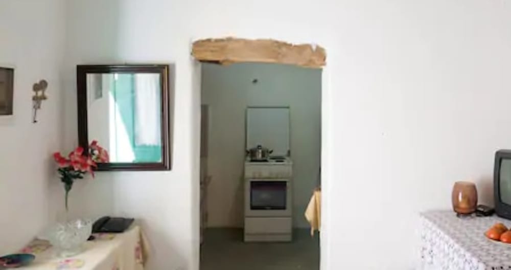 GREEN STONE HOUSE LOVE WITH GREAT KARMA - Picture 2