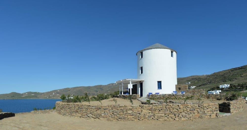 Windmill by the sea in Tinos - Foto 2