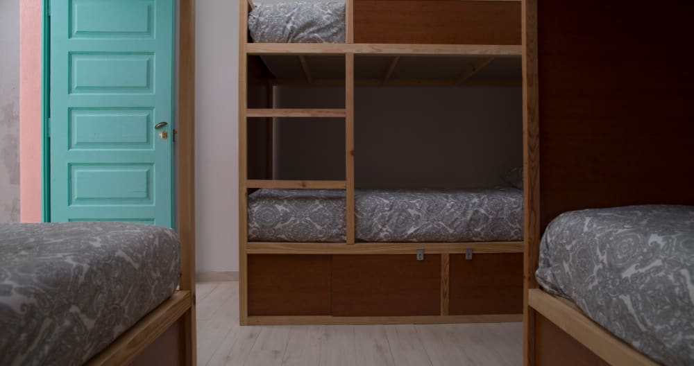 Das Kali-Schlafsaal-Erlebnis - Bett in einem Schlafsaal mit 6 Betten - Foto 4