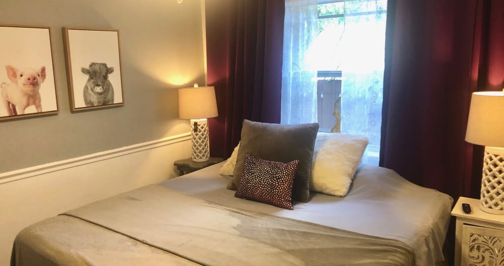 Gehobene Gay Villa mit Whirlpool * 3 Nächte + KOSTENLOSES KONTINENTALES FRÜHSTÜCK - Foto 1