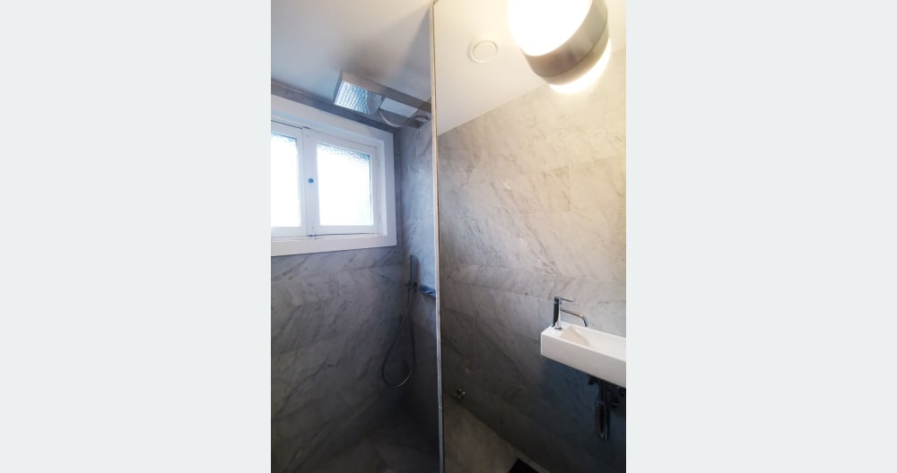 Chambre avec salle de bain privée - Photo 7