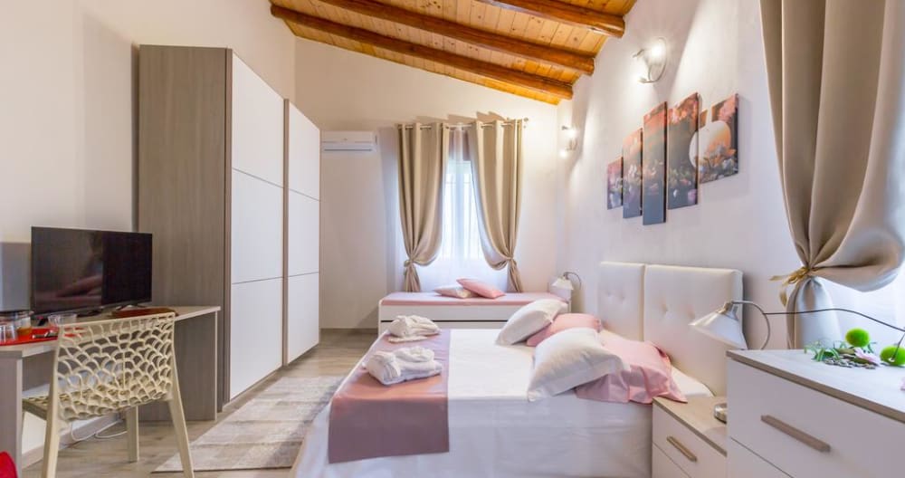 VILLA GIUMMARITO B & B MANDORLO ROOM - Picture 3