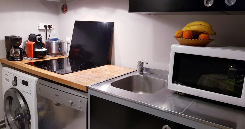 Heart of Paris! 2 bedroom last floor with elevator - Picture 10