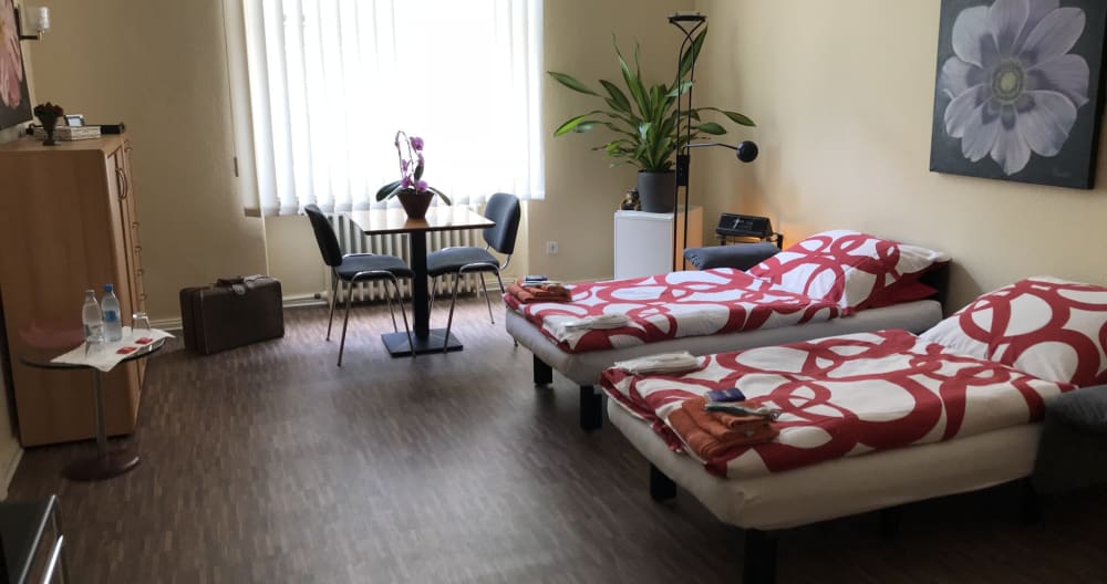 Guest room in the heart of the scene. The perfect accommodation in the scene. - Picture 11