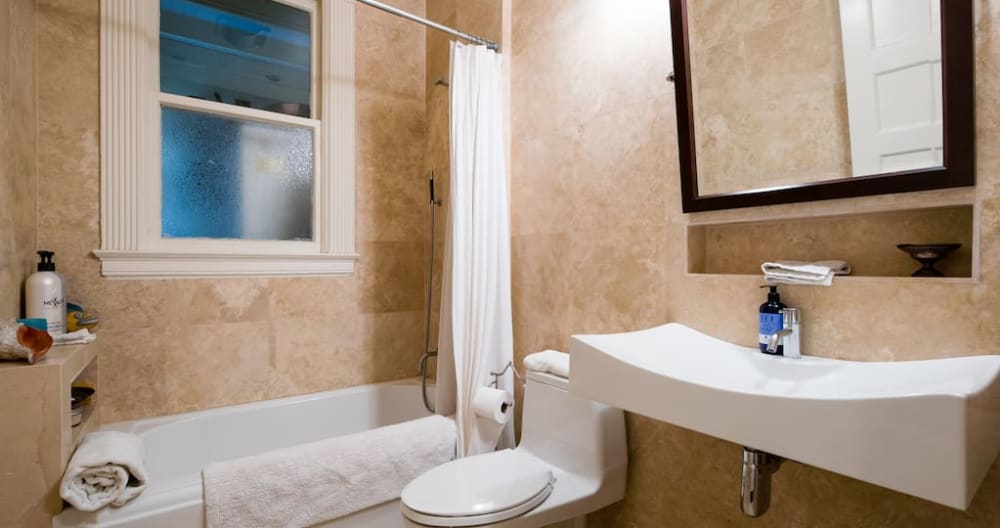 Elegant Ashbury Heights Flat - Picture 4